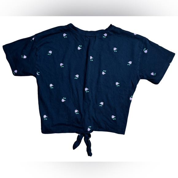 Urban Nation Rose Tie Front Tee Shirt - Picture 3 of 6